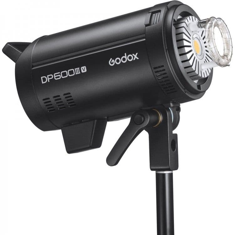 GODOX FLASH DE ESTUDIO DPIII-600V CON MODELADO LED
