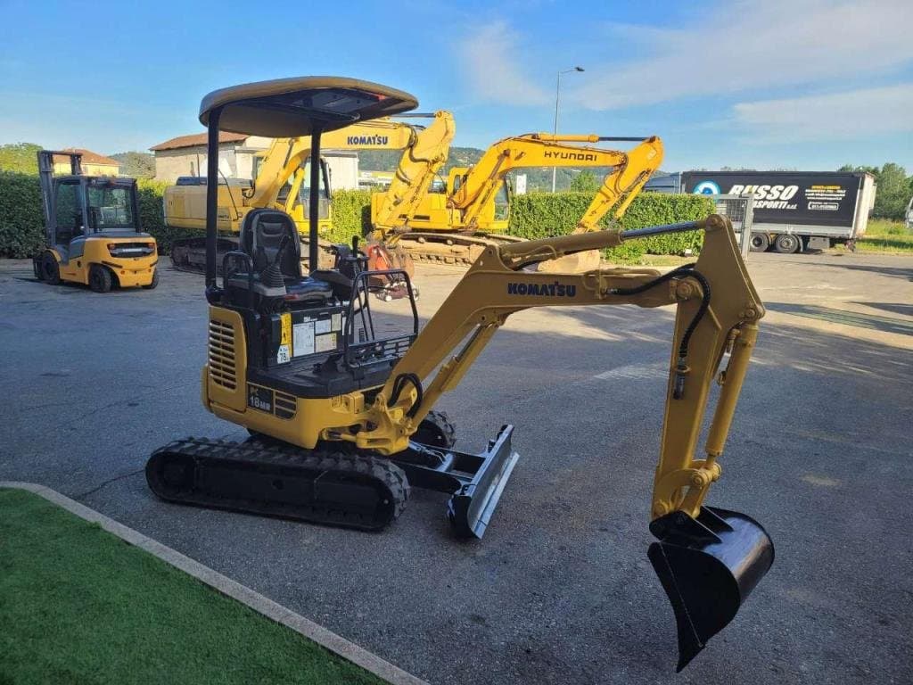 KOMATSU PC 18 MR2