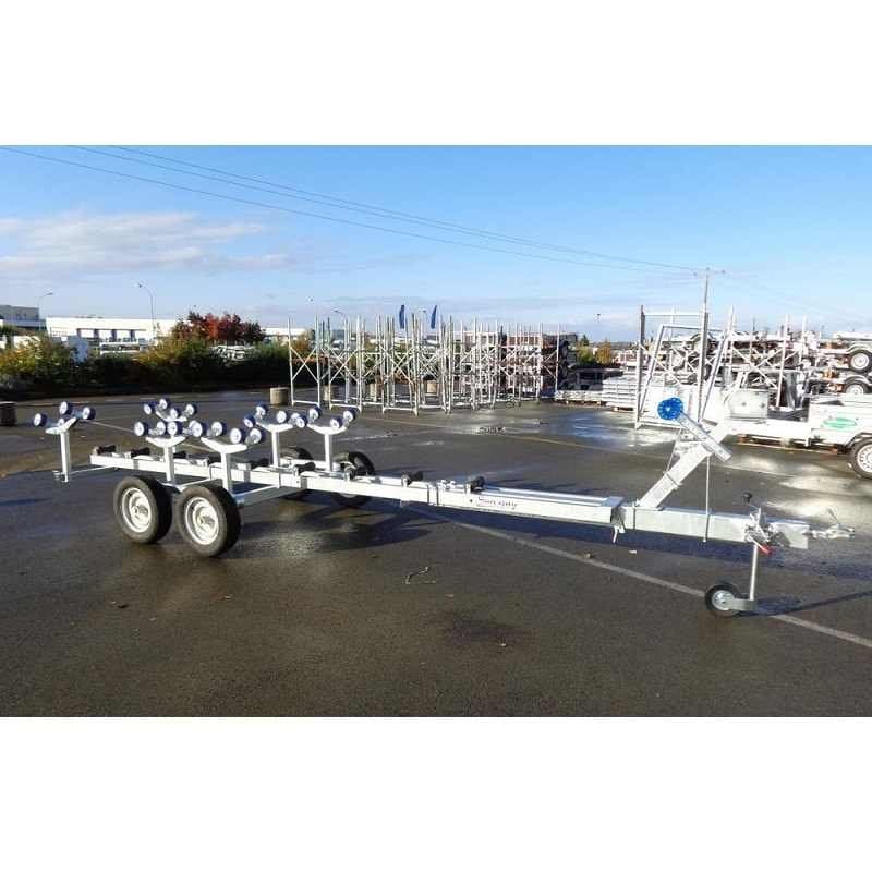 Chariot de mise Ă l'eau et manutention 2700Kg - remorque cassante - 2 essieux - PTAC : 2700Kg