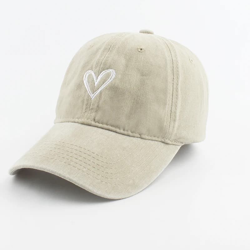 Casquette Blanc Cassé Effet Délavé Coeur