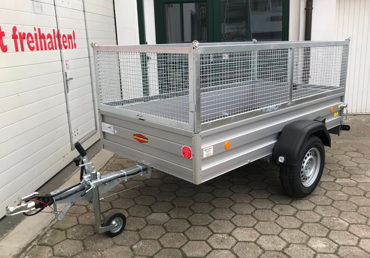 PKW Anhänger Fabrikat Böckmann Typ TL-AL 2513-135 mit Gitteraufsatz