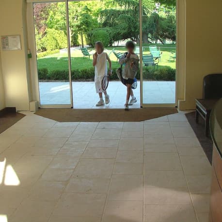 Module 1.15m² Dalle lisse patinée en pierre reconstituée –Blanc