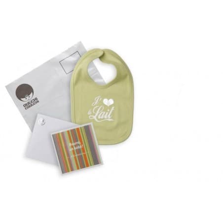 Kit de félicitations avec bavoir vert 'J'aime le lait'