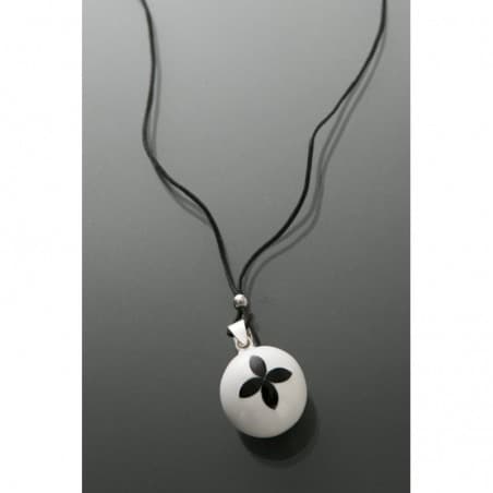 Bola de grossesse en émail blanc