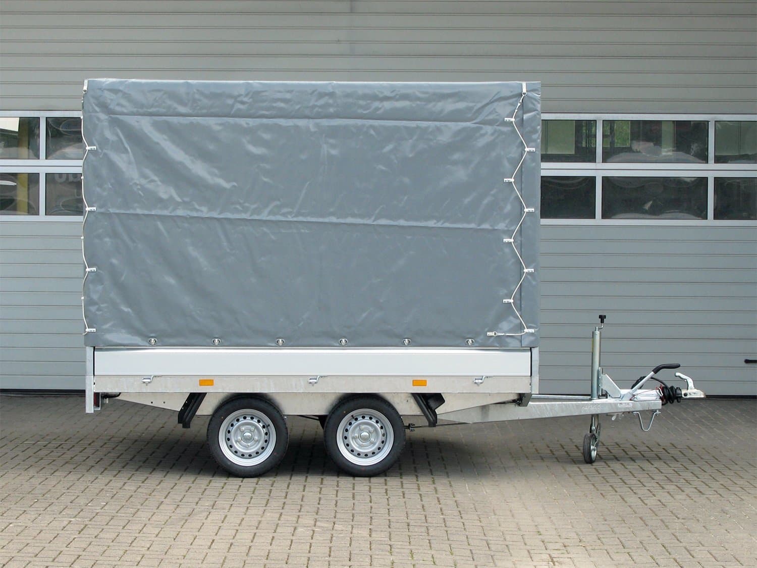 Hapert Azure H-2 2000 Pritschenanhänger mit Plane, 1800 mm
