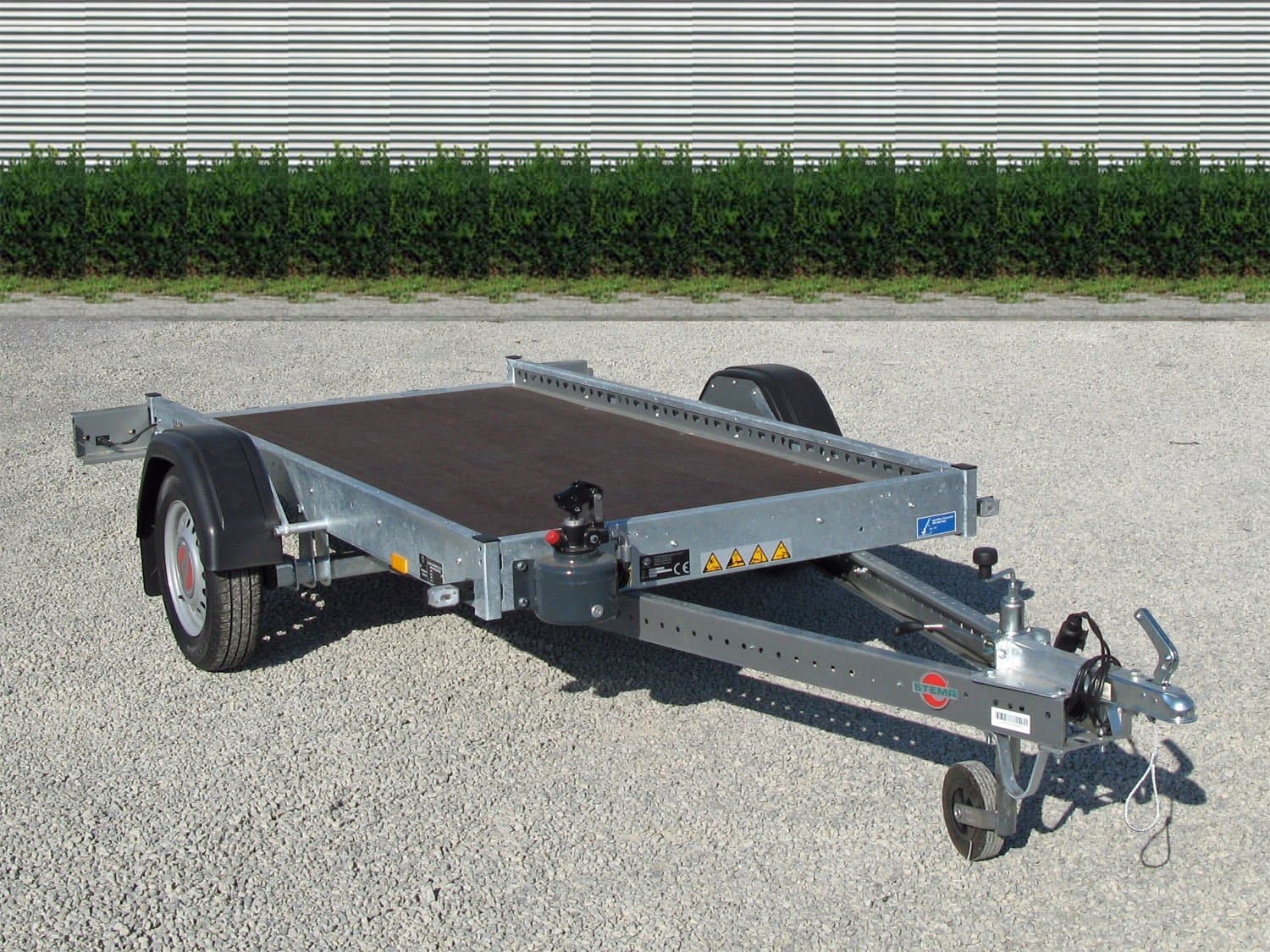 Stema WOM XT 750 STS O1 7,5-25-13,1 Absenkbarer Anhänger, 750 kg