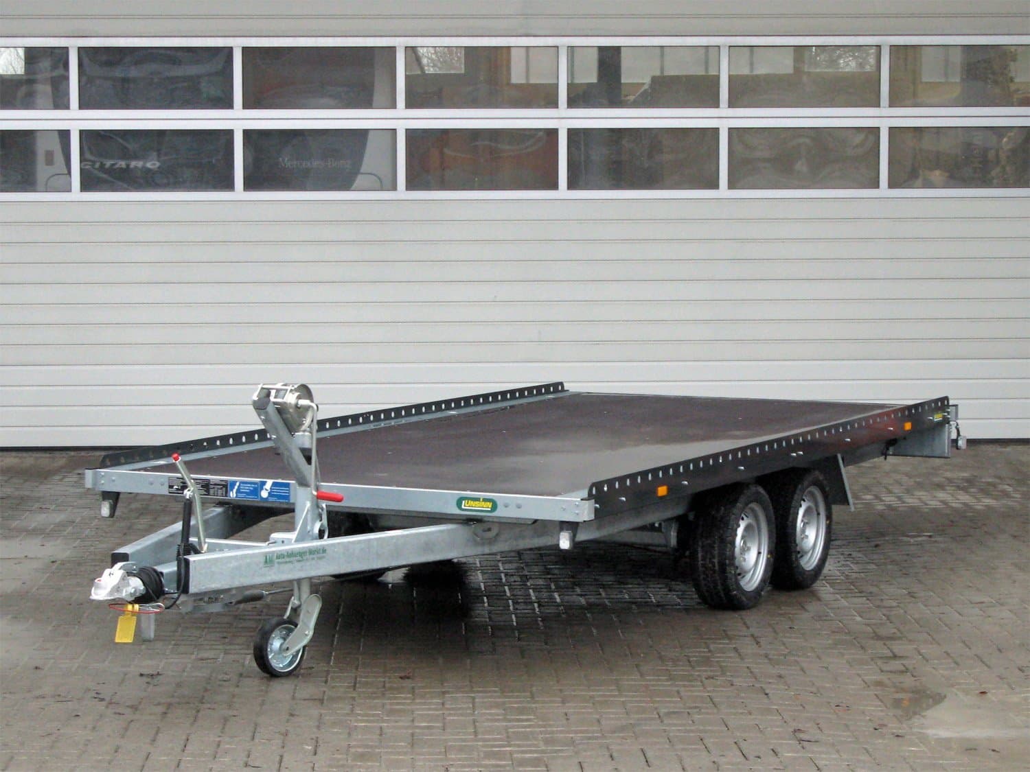Unsinn-AutotransportanhÀnger UF 4220-30-13 mit Rampen und Seilwinde