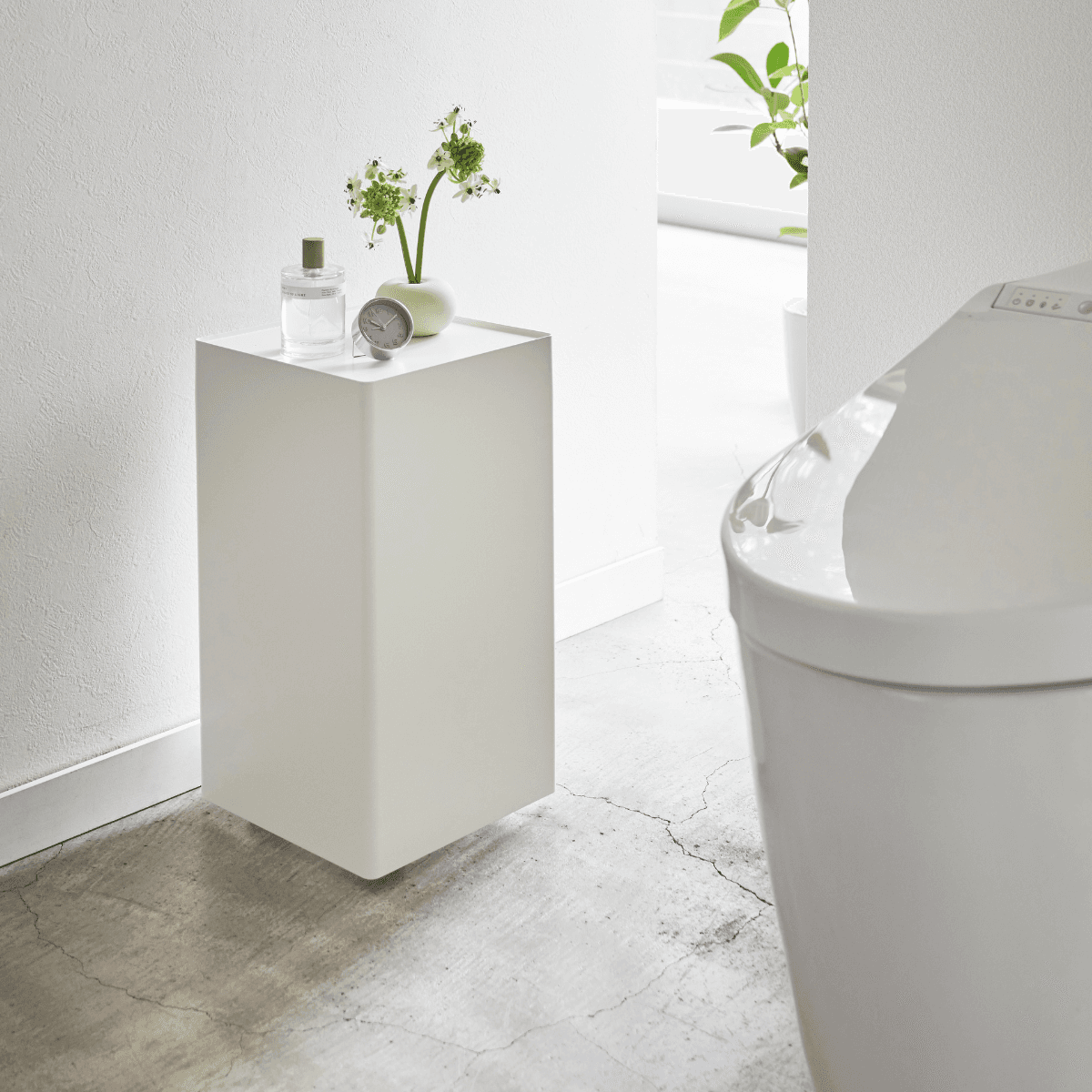 Porte-papier toilette avec roulettes H43 cm - TOWER - Calicosy
