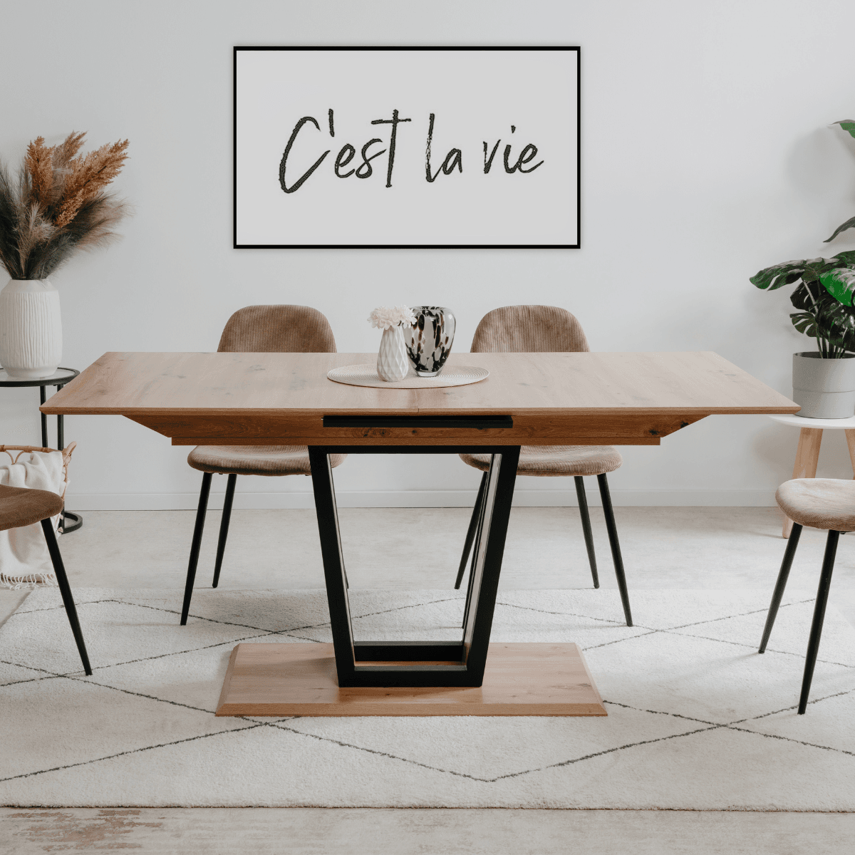 Table à manger extensible de 160 à 200 cm décor chêne artisan et noir - SORIA - Calicosy