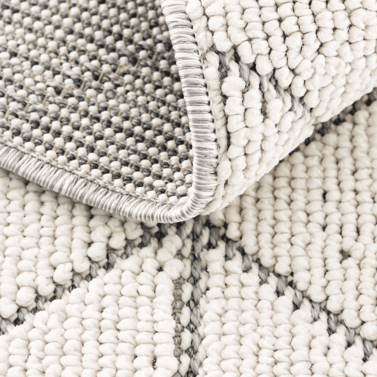 Tapis rectangulaire écru à motifs géométriques noirs - BUKLE - Calicosy