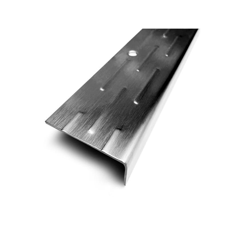 Nez de marche strié b8 55 x 25 x 2450 mm - inox brossé 1 pièce(s) intérieur et extérieur à visser 55 mm inox brossé nez de marche strié b8 55 x 25 x 2