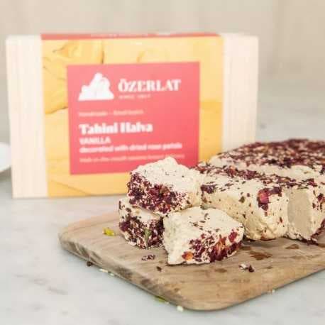 Délice de Tahini Halva à la Vanille et Pétales de Rose