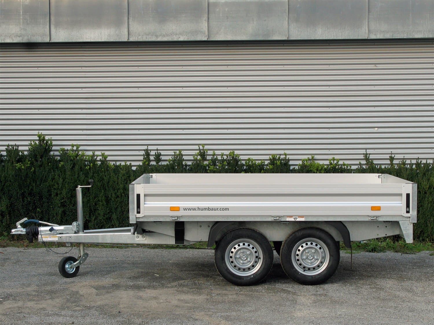 Humbaur-Pritschenanhänger HT303118, 3000 kg, mit 10 Zurrösen