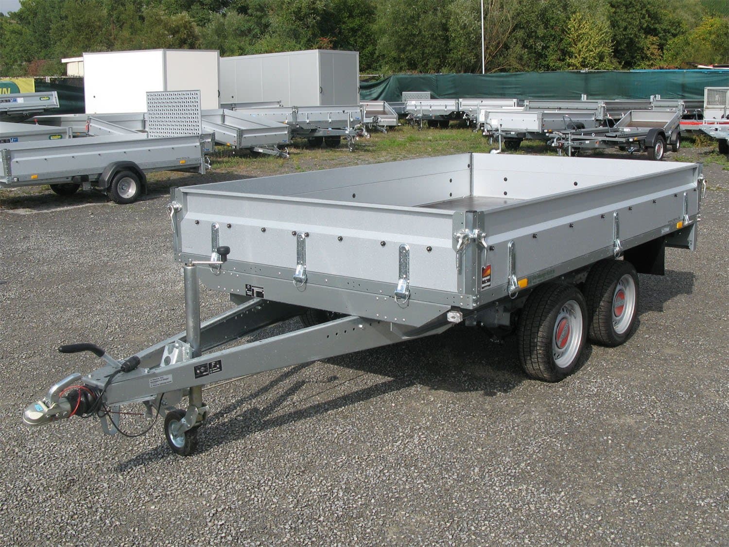 STEMA SH O2 Pritschenanhänger 27-30-18,2, 2700 kg, 100 km/h