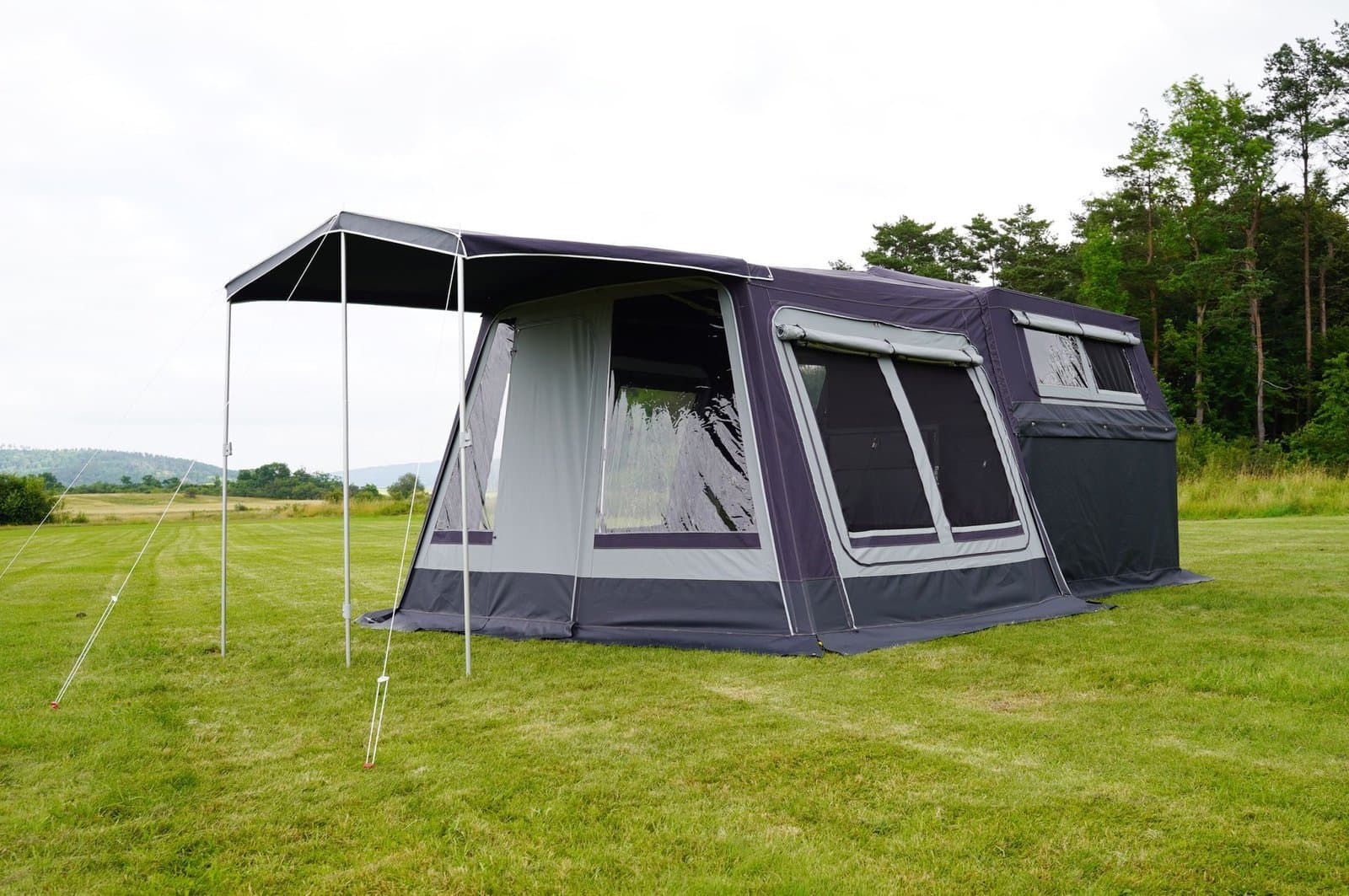 TPV KT-EU3 Street-Camper 2.0 Camping-Anhänger, 750 kg, mit Vorzelt und Bodenplatte