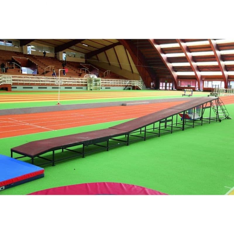 Piste de course inclinee surelevee <br/>sur mesure