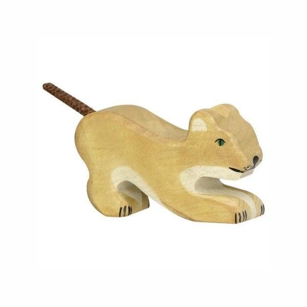 Figurine en bois le lionceau jouant Holztiger® 8cm