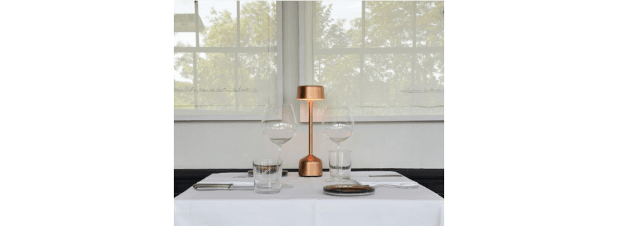 Lampes centres de table rechargeables pour Hôtels et Restaurants Demoiselle