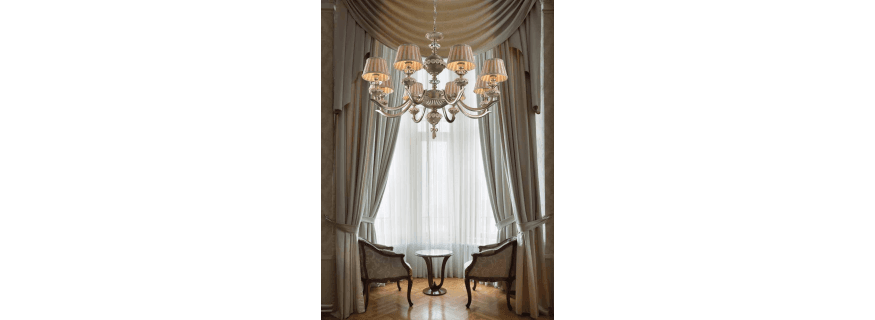 Lustre Chandelier en porcelaine de Limoges pour hôtel ou château Design Carola 8 Lumières