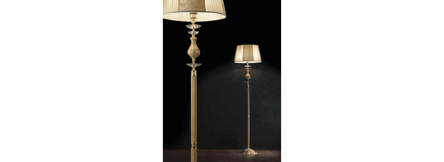 Lampadaire en Laiton doré à la feuille d'or pour hôtel ou château Design Nadine