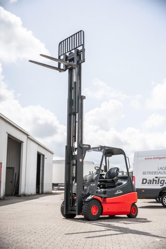Linde E25-Neu