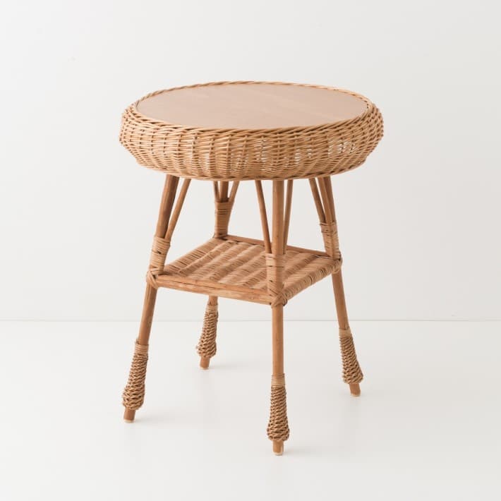 Table en osier buff Laszlo ronde MM - guéridon en osier