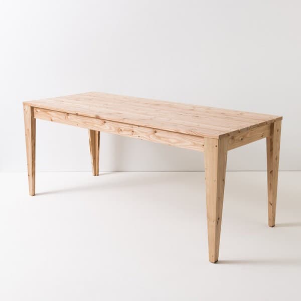 Table de jardin en mélèze lin syno