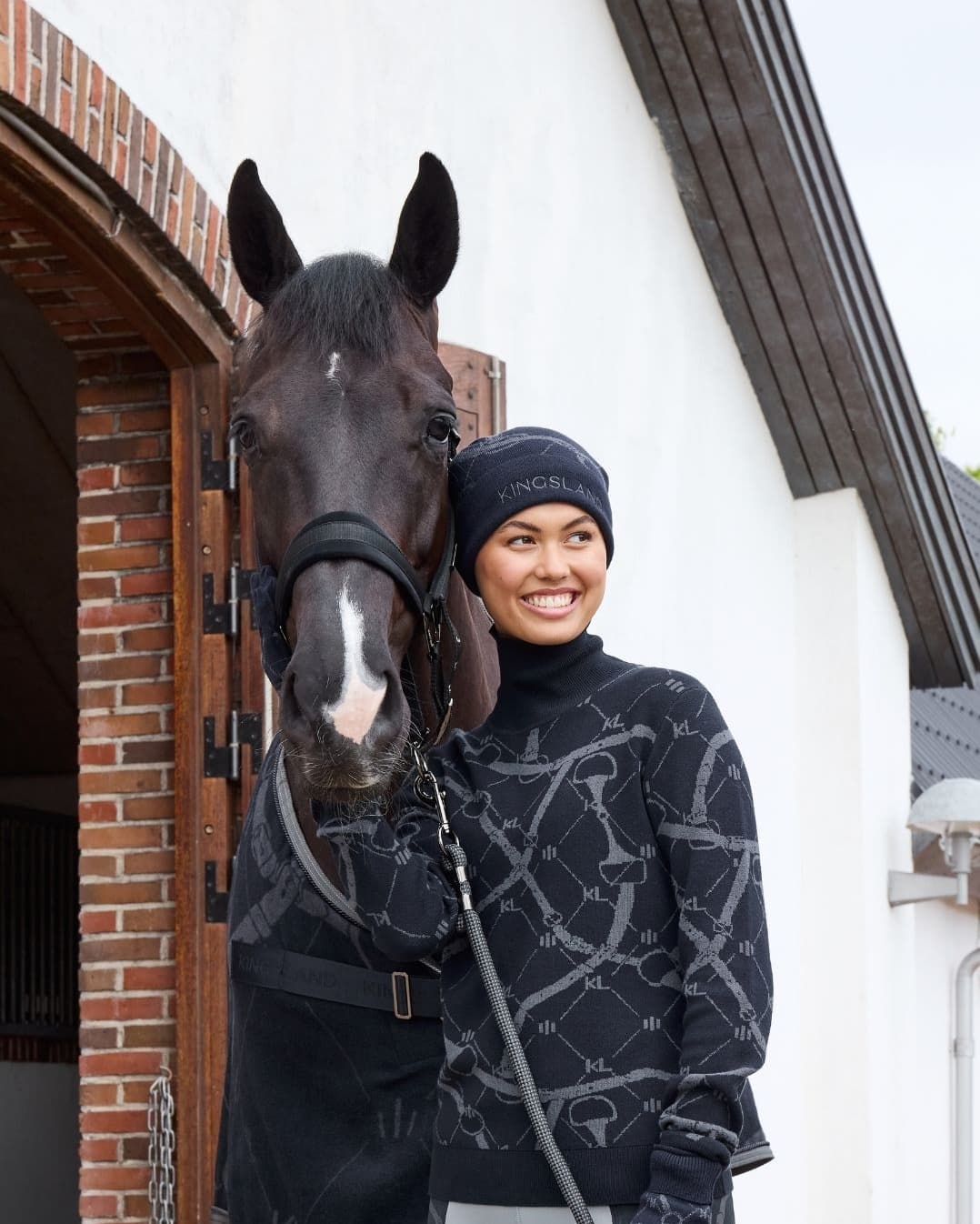 PULL A COL ROND VEA KINGSLAND