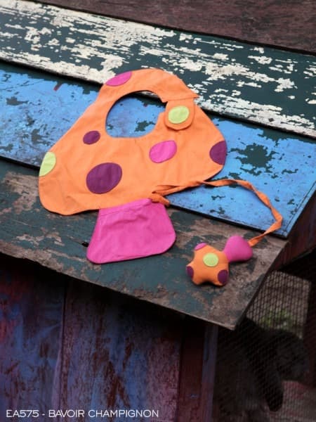 Bavoir champignon Poudre de Perlimpinpin