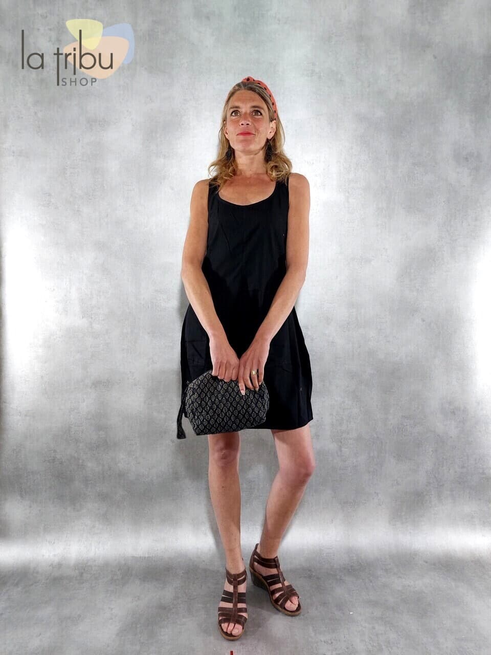 Robe Kali Yog Olive (Black) - Extra-small