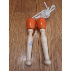 Corde à Sauter en Bois