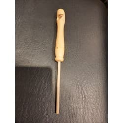 Sifflet à piston en bois