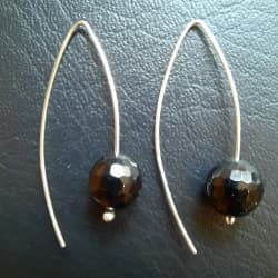 Boucles d'oreilles "Pendantes" semi-précieuse Agathe noire