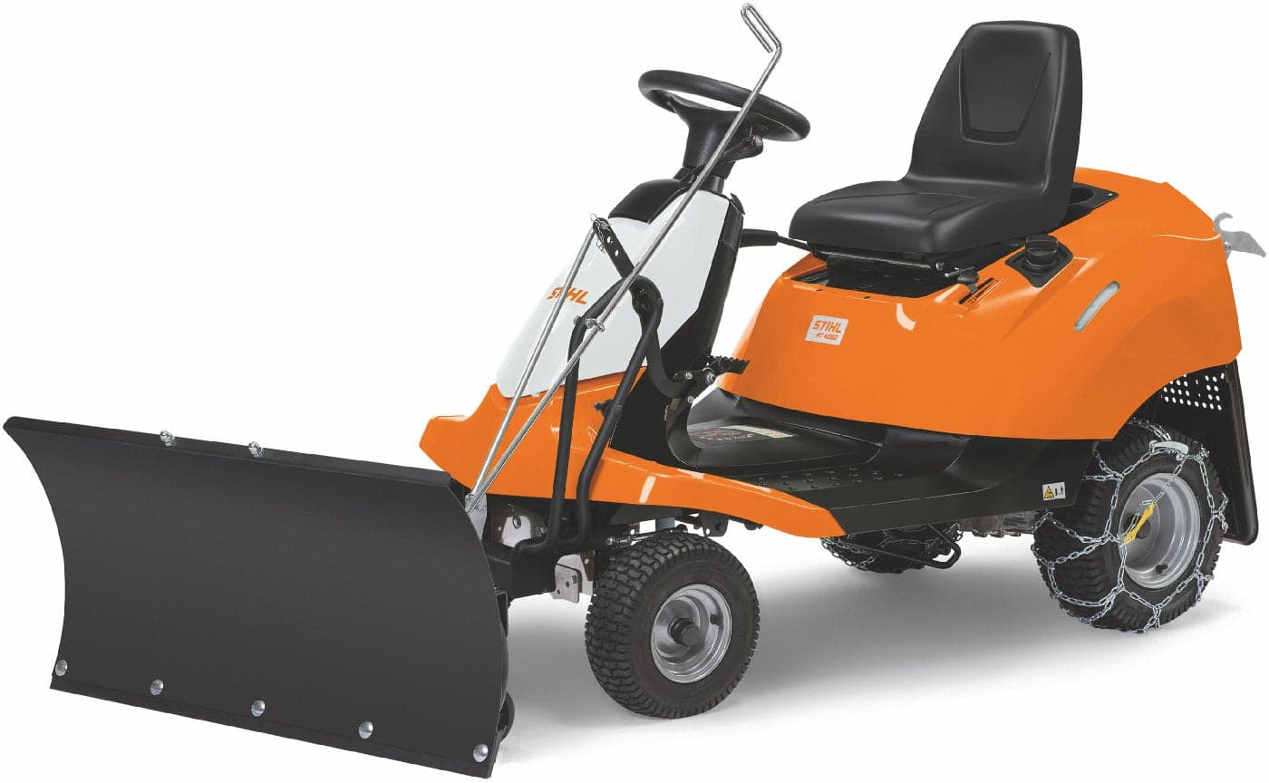 STIHL Aufsitzmäher RT 4082 Winterpaket mit Schneeschild und Schneeketten - Modell 2025-Neu
