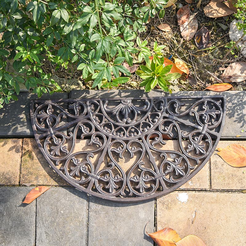 Paillasson en fonte demi-cercle vintage