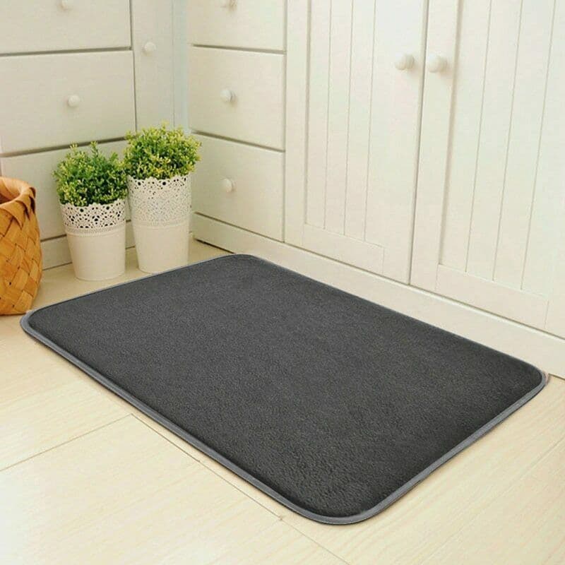 Tapis noir uni antidérapant
