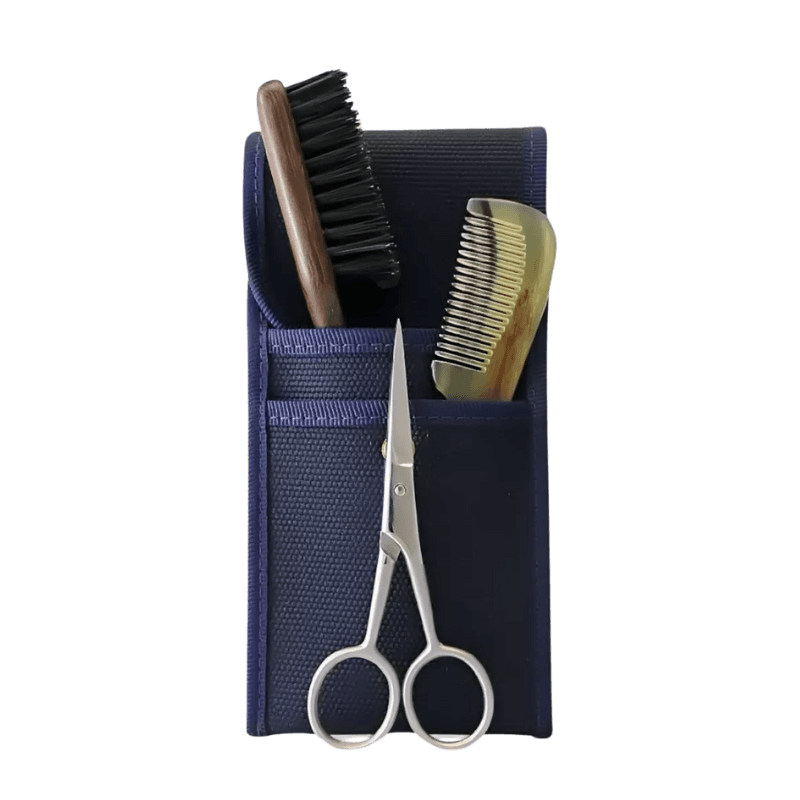 Trousse : Ciseau de moustache, peigne, brosse