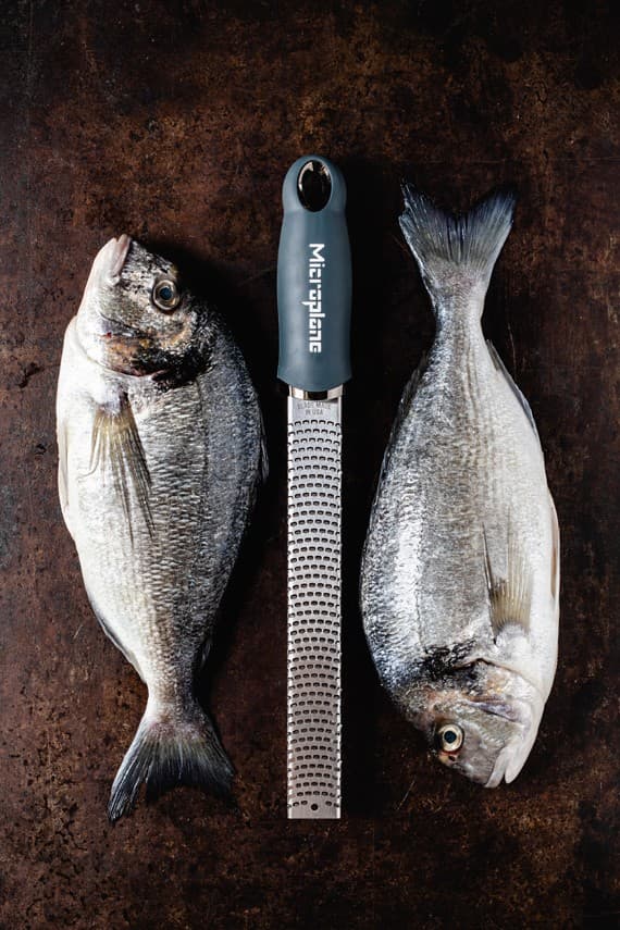 Râpe Zesteur Premium Classic : Couleur - Gris Orage