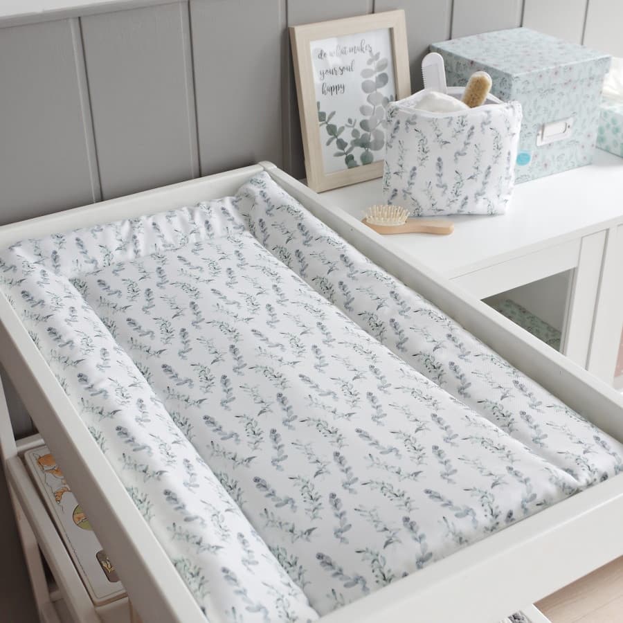 Matelas à langer souple 40 cm x 70 cm - feuilles d'eucalyptus