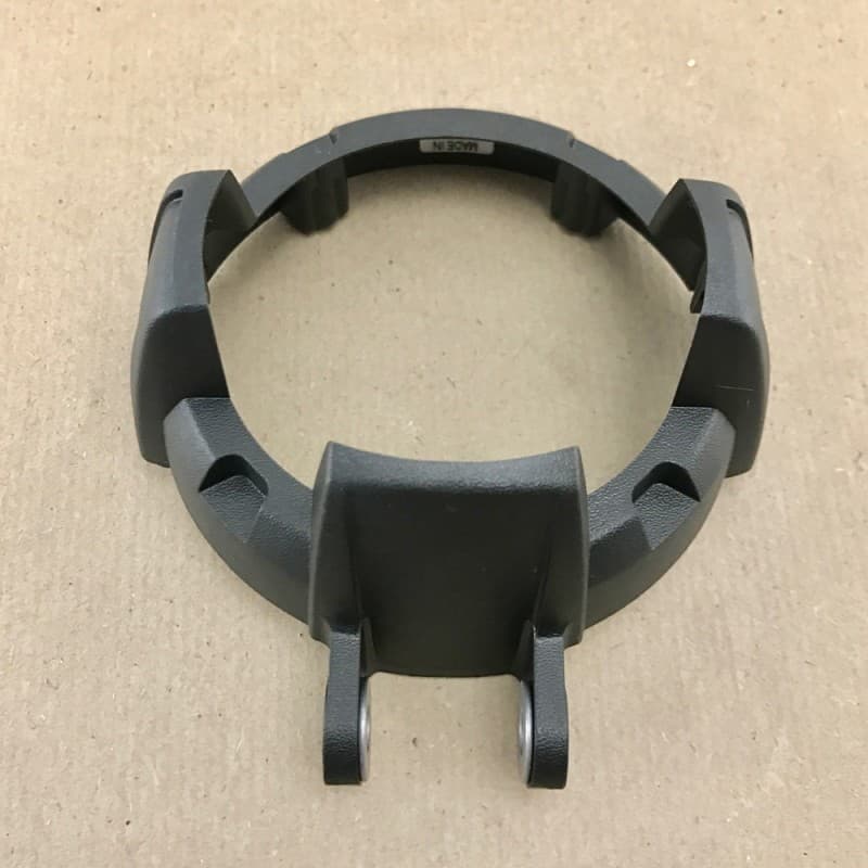 Anneau de fixation pour feux additionnels