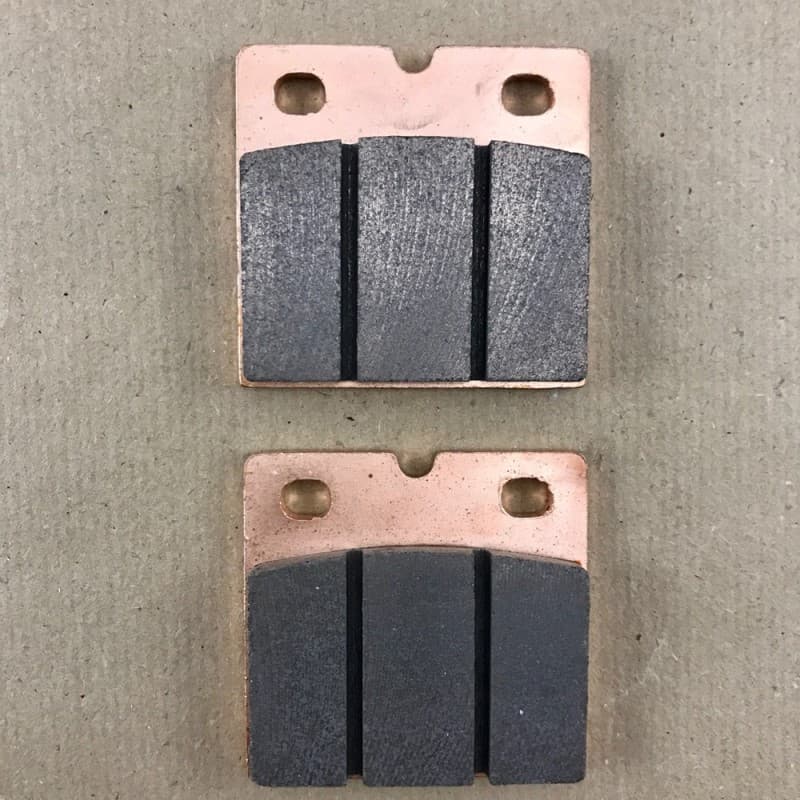 Paire de plaquettes avant ou arrière Adaptables