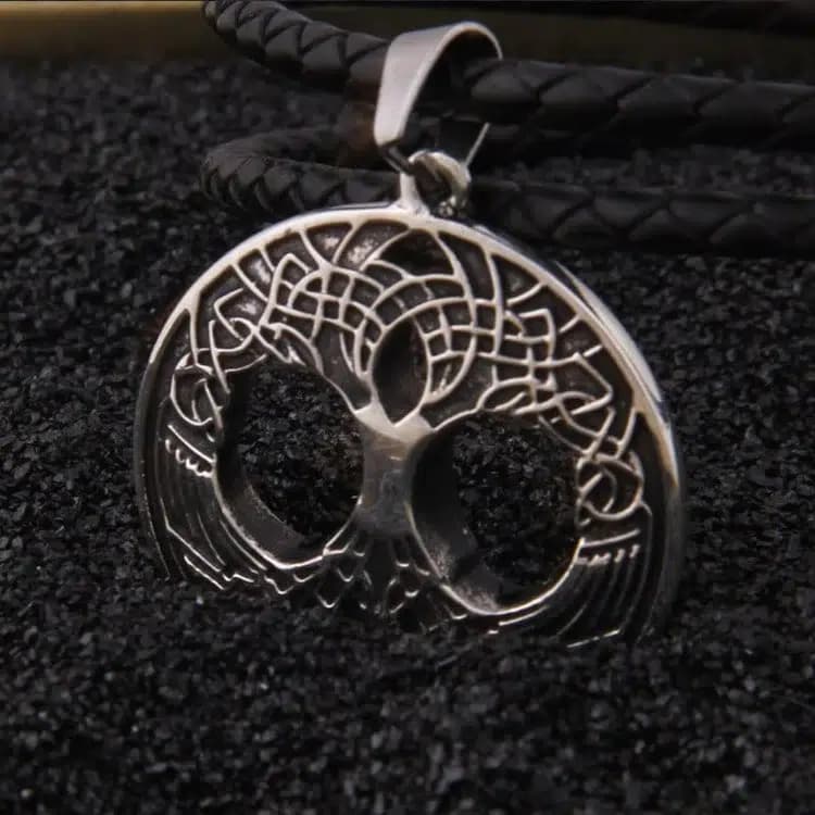 Pendentif viking Yggdrasil