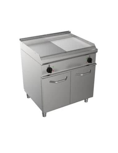 FRY-TOP ELECTRIQUE 1-2 LISSE-1-2 NERVUREE SUR PLACARD FERME. SURFACE DE CUISSON: 800X530 MM Fourni avec câble électrique. sans p