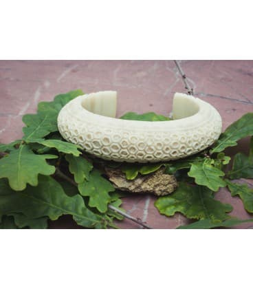 BEE BONE BRACELET (OS DE BUFFLE)