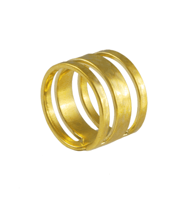 BAGUE EN LAITON MARTELE by S.HECHES
