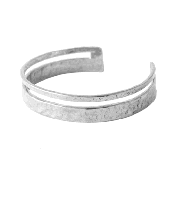BRACELET LAITON MARTELE PLAQUE ARGENT by S.HECHES