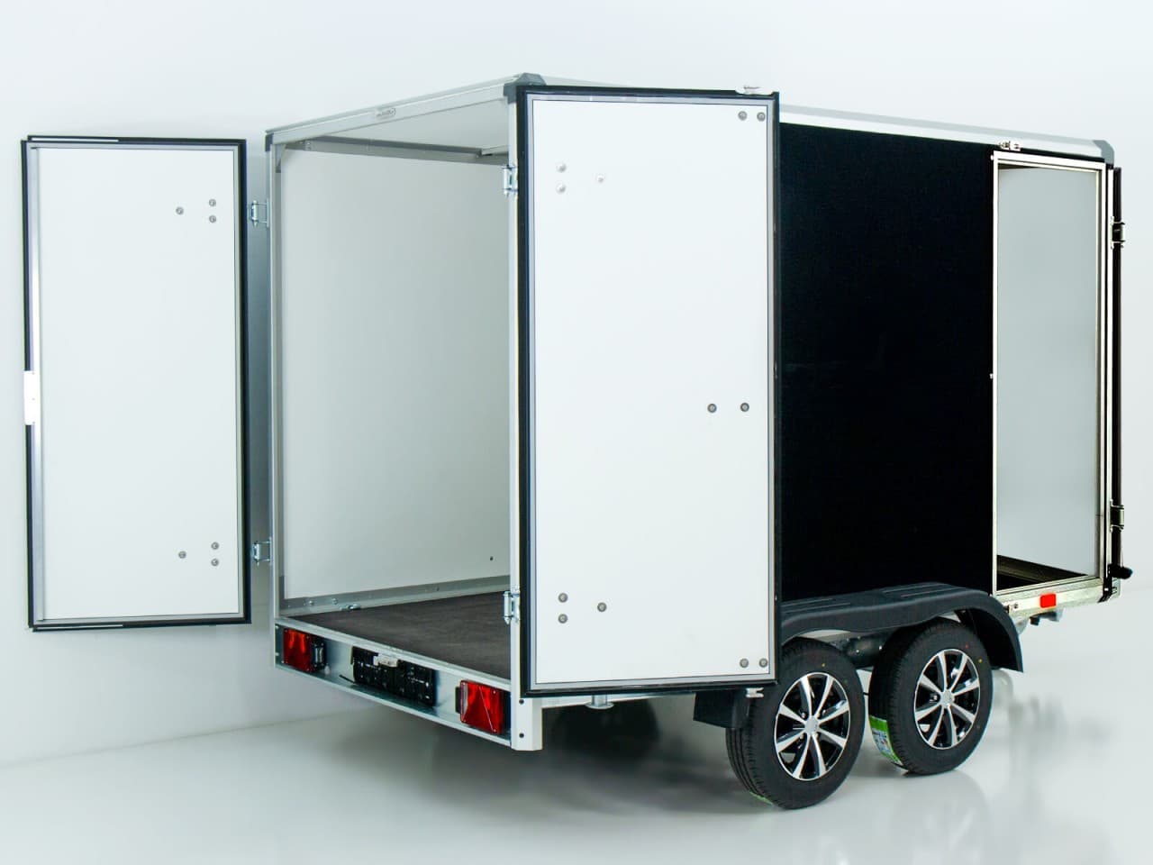 Variant Kofferanhänger Black Edition 168x302cm H:188 2,0t|Tür-Neu